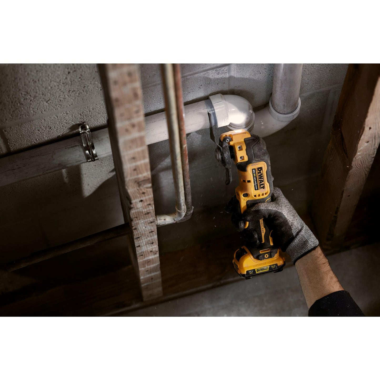 Dewalt 12V Akku-Multi-Tool DCS353D2 (oszillierendes Werkzeug, bürstenlos, mit Multifit-Adapter, AirLock-Staubabsaugung, LED-Leuchte, inkl. 29-teiliges Zubehör-Set, 2 Akkus, Ladegerät & TSTAK-Box II)