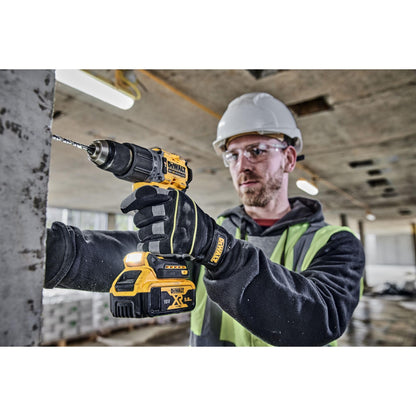 Dewalt 18V Akku-Schlagbohrschrauber DCD805P2T (bürstenloser Motor, 2-Gang-Vollmetallgetriebe, mit LED-Arbeitslicht, inkl. 2x 5.0Ah XR Akkus, Ladegerät & TSTAK-Box)